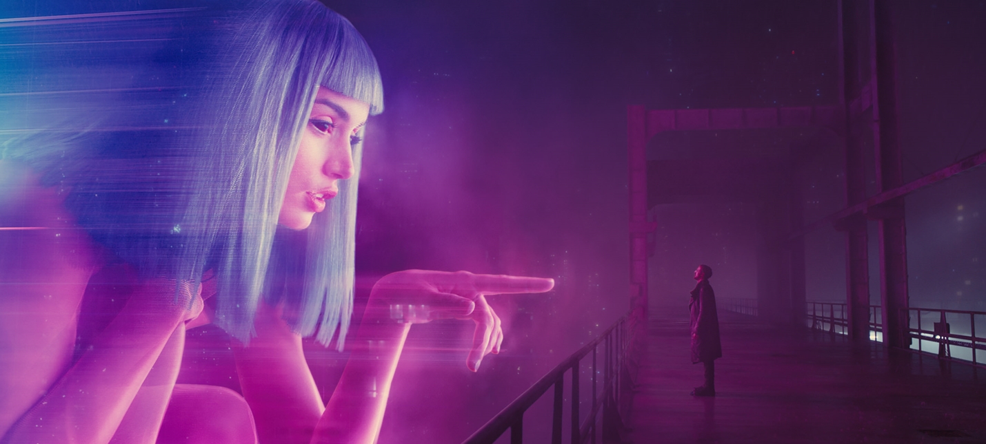 Бегущий по лезвию 2049