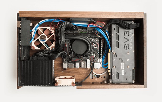 PC в деревянном ретро-корпусе, всего от $2000
