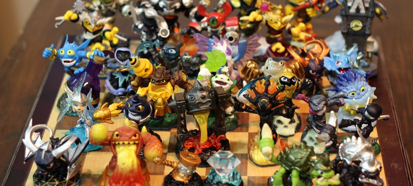 Toys for Bob отправила 200 фигурок Skylanders в музей