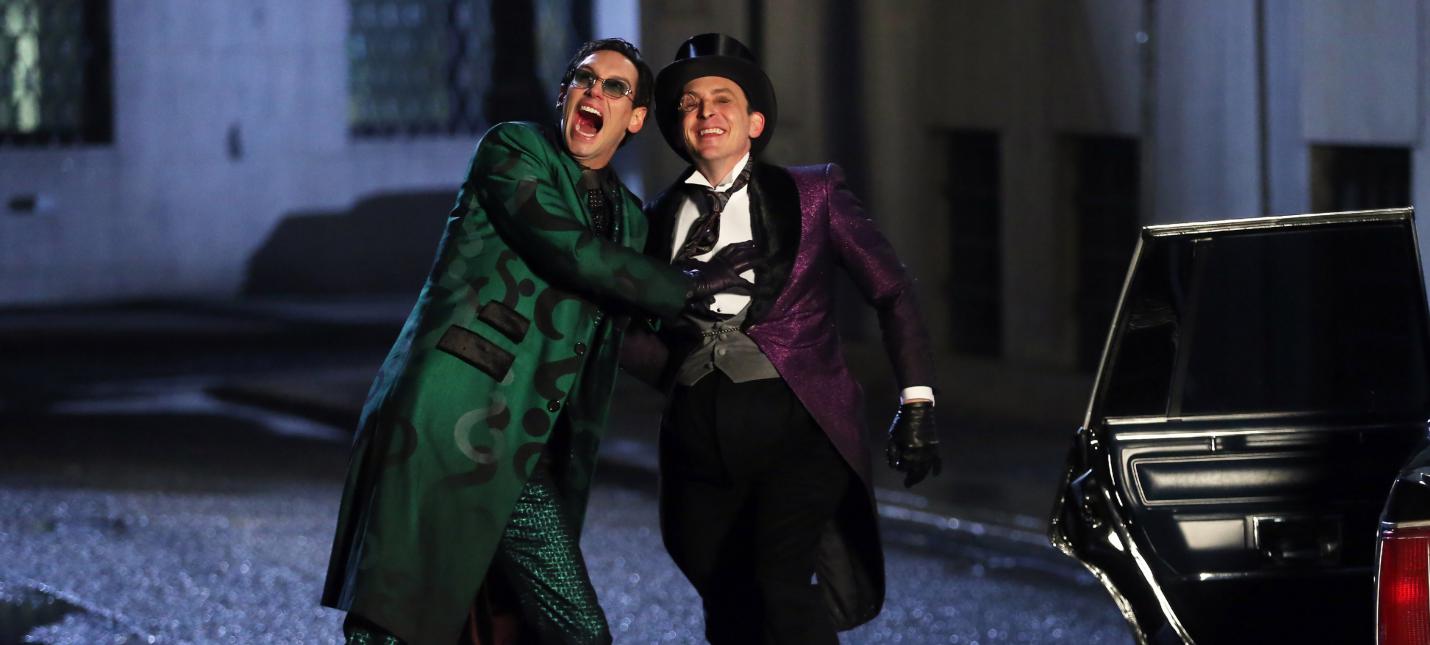 В финальном сезоне "Готэма" Риддлер и Пингвин наденут комиксные костюмы