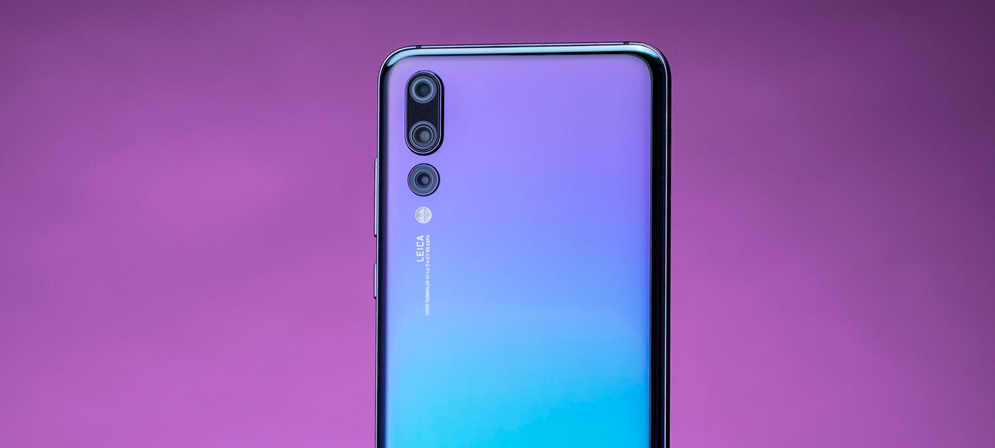Huawei начал показывать рекламу на локскрине смартфонов без разрешения пользователей