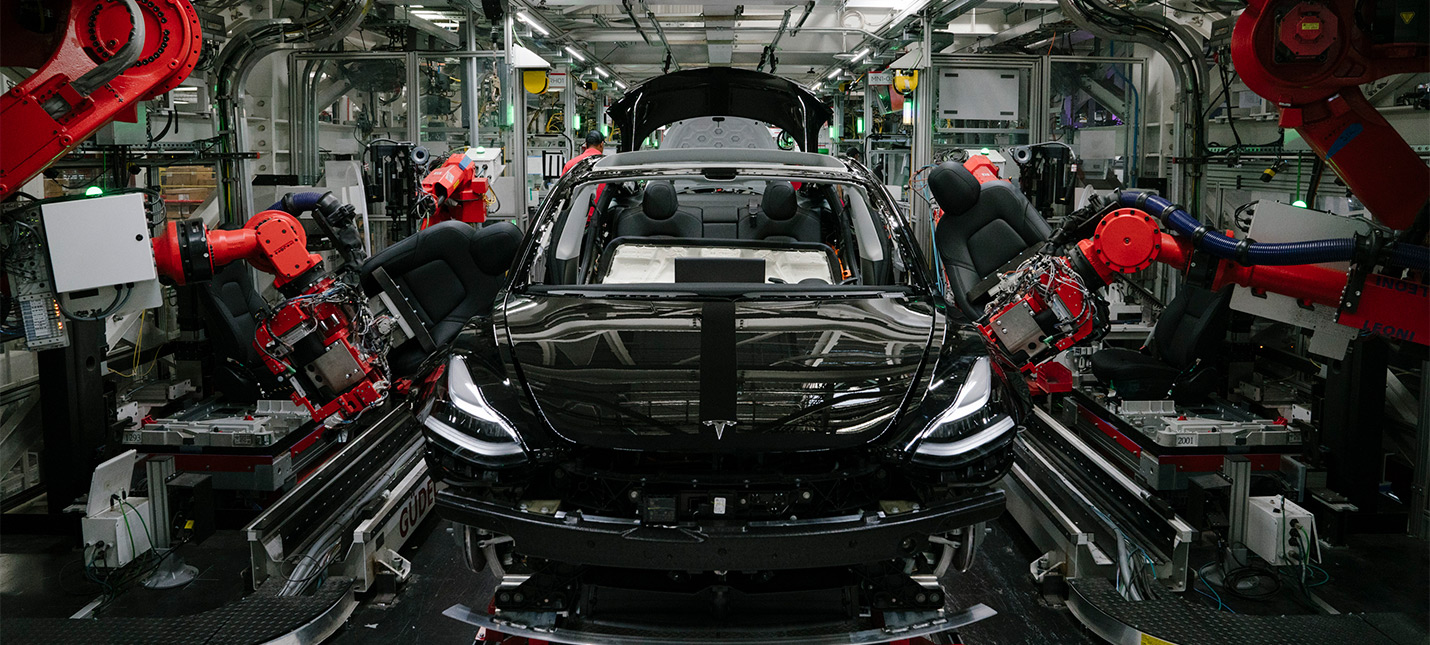Безопасность на дороге — Tesla показала, как тестирует свои автомобили