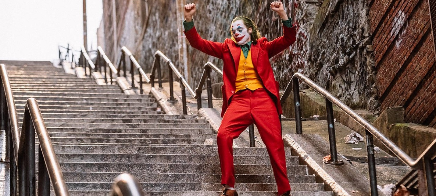 Joker 2019 на лестнице