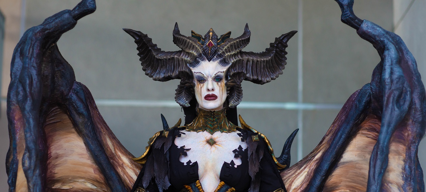 Официальный косплей Лилит из Diablo 4 на BlizzCon 2019