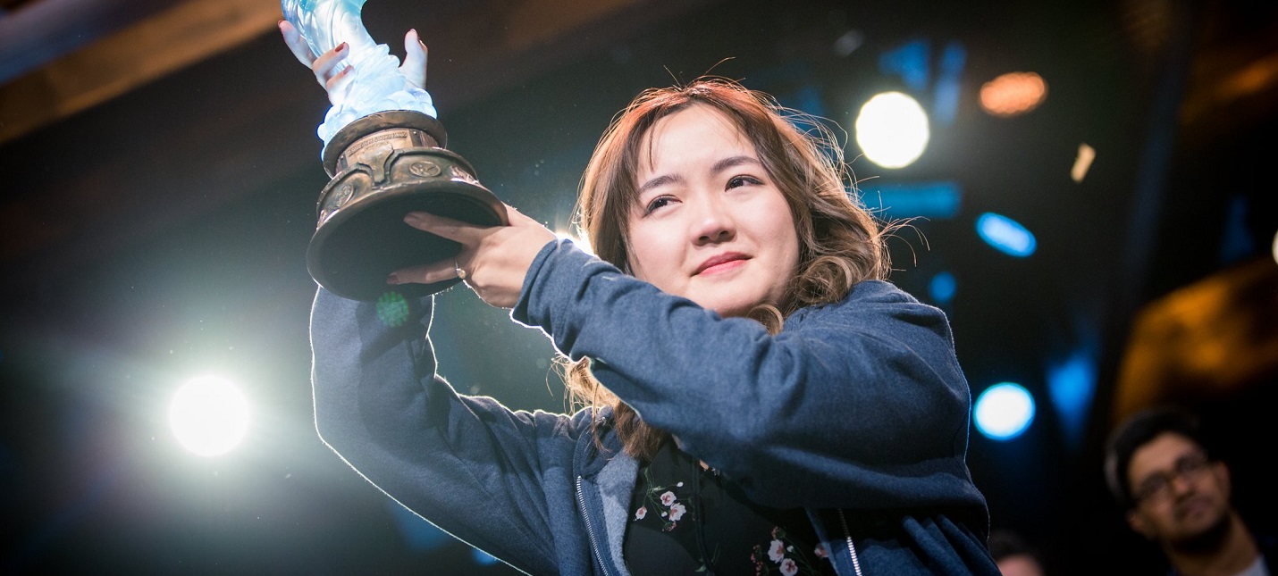 Hearthstone — Киберспортсменка из Китая VKLiooon стала чемпионом