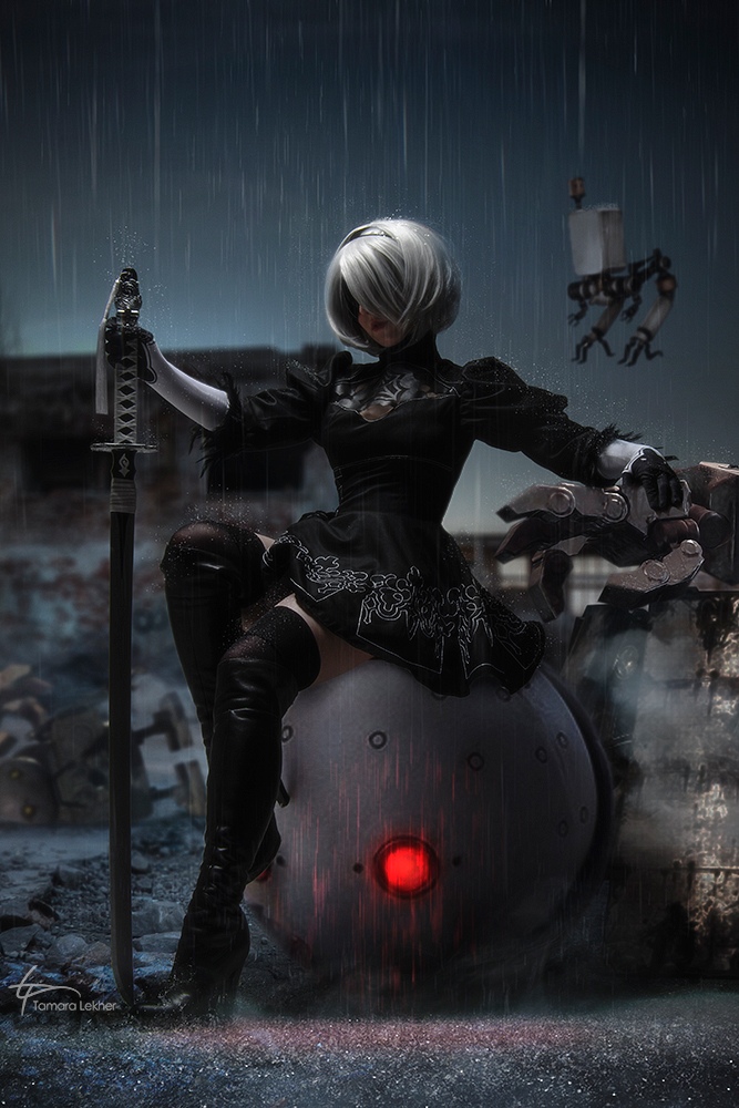 Character Cosplayer Nier Fakehub 1