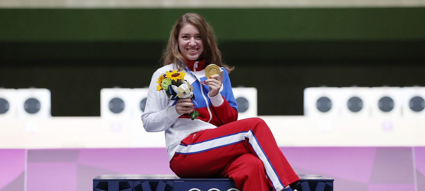 Виталина Бацарашкина с медальоном Ведьмака взяла второе золото в Токио