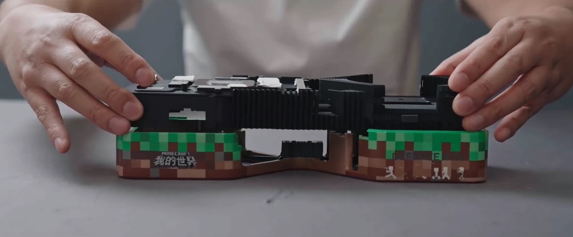 Представлена видеокарта-конструктор RTX 3080 в стиле Minecraft