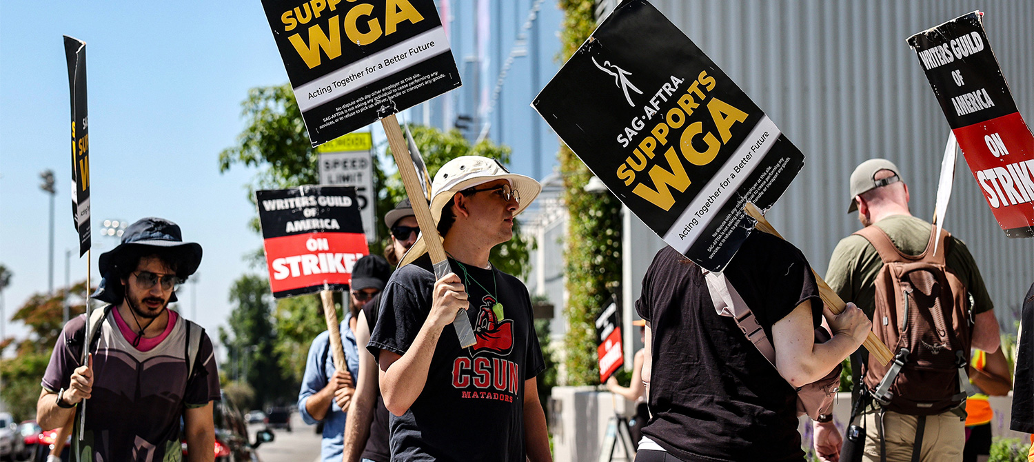 Netflix предлагает до 0,000 в год за работу с ИИ, в то время как актеры и сценаристы продолжают забастовку