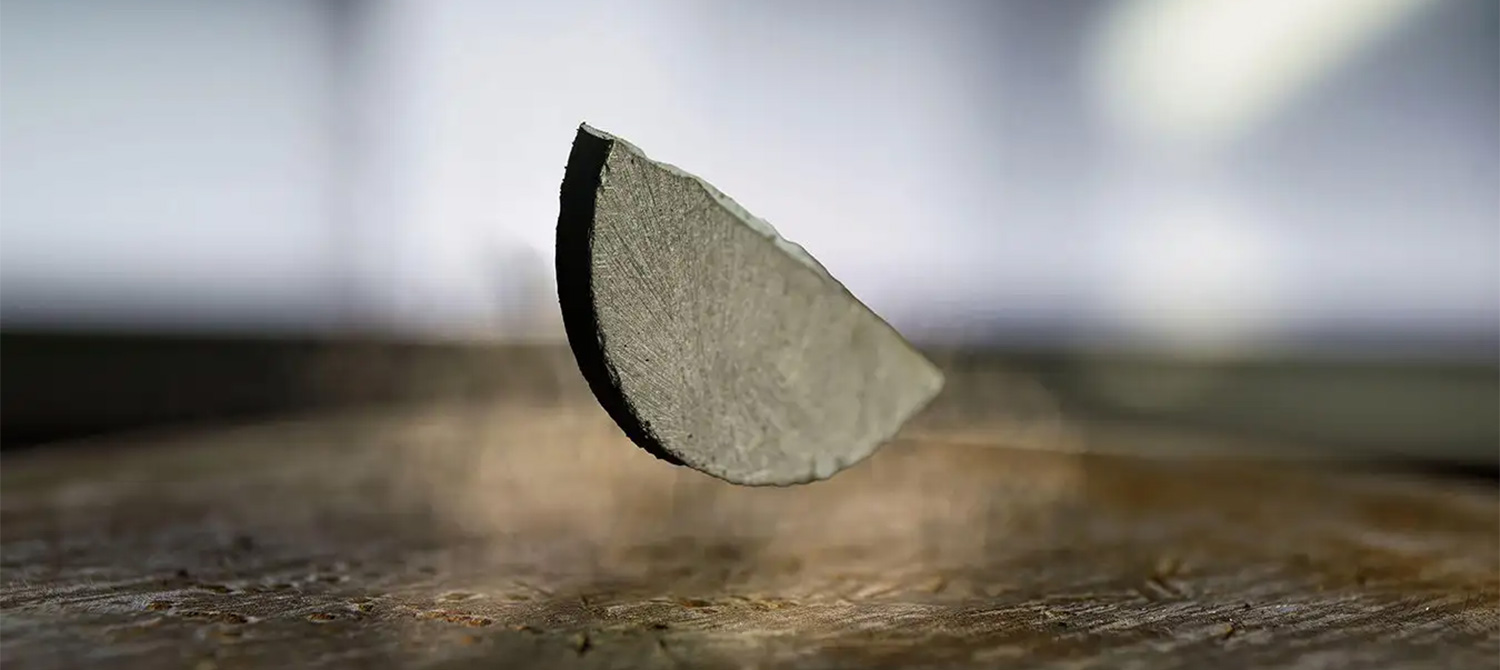 Южнокорейский университет расследует автора утверждений о сверхпроводнике LK-99 Южнокорейский университет расследует автора утверждений о сверхпроводнике LK-99