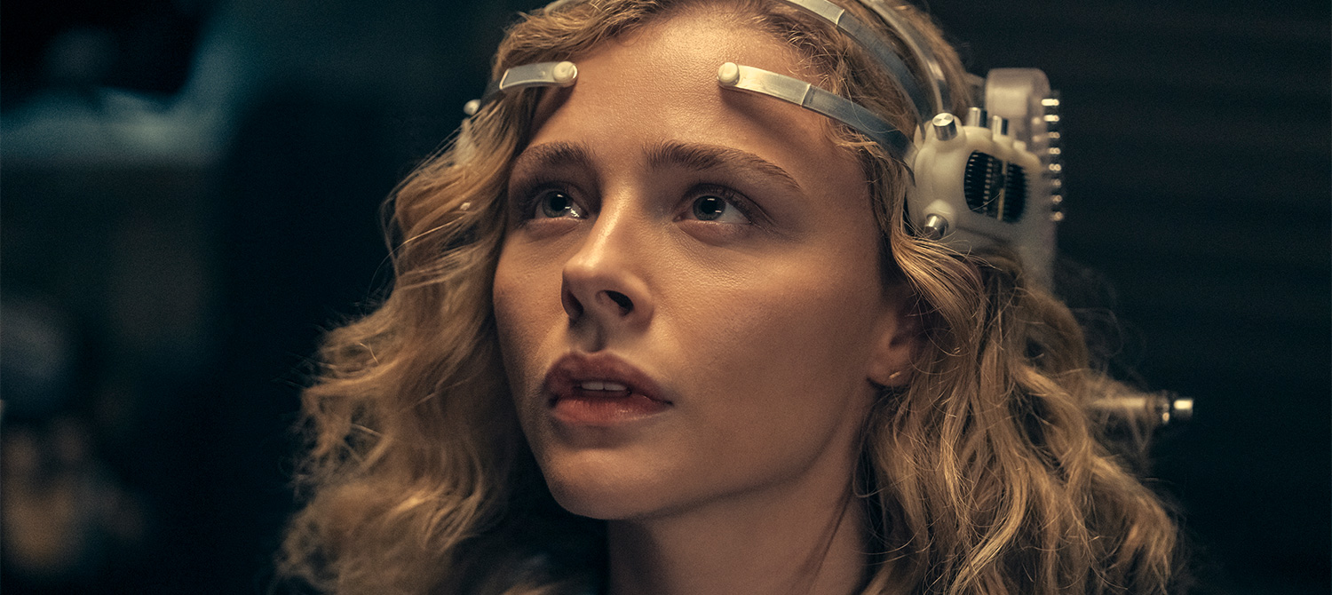 Amazon отменила сериал «Периферия» после утверждения на второй сезон