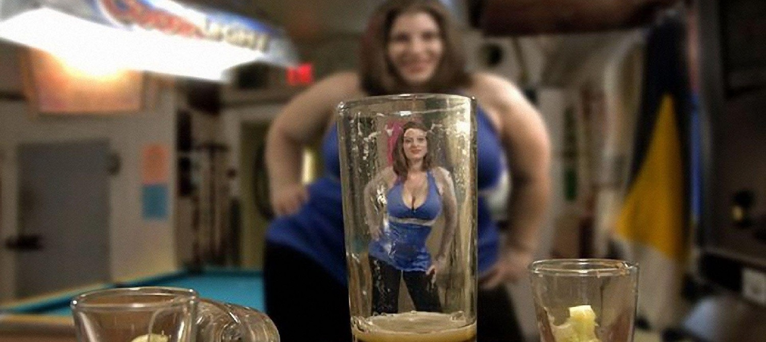 Исследование: Алкоголь не делает женщин более привлекательными — он придает мужчинам смелость Исследование: Алкоголь не делает женщин более привлекательными — он придает мужчинам смелость