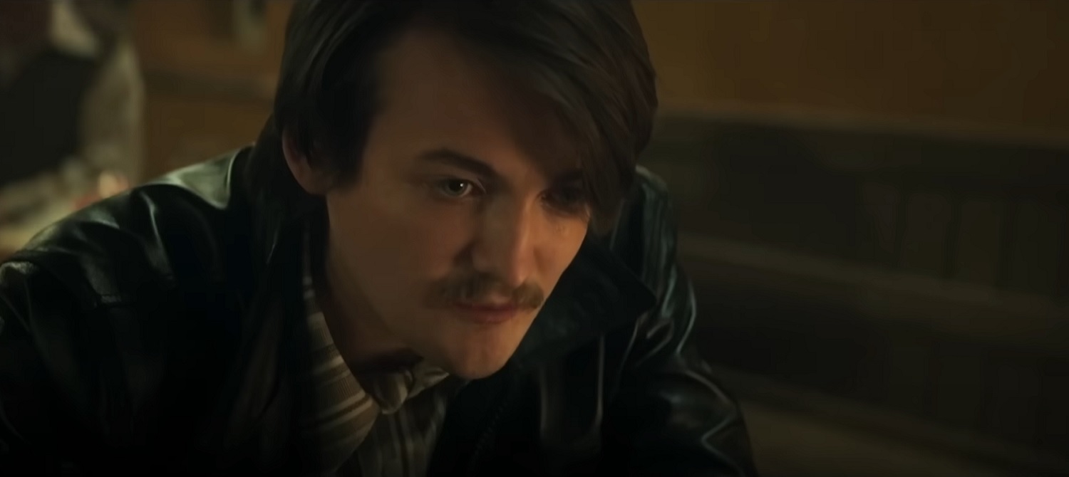 Лиам Нисон и Джек Глисон в первом трейлере криминального триллера «На земле святых и грешников»