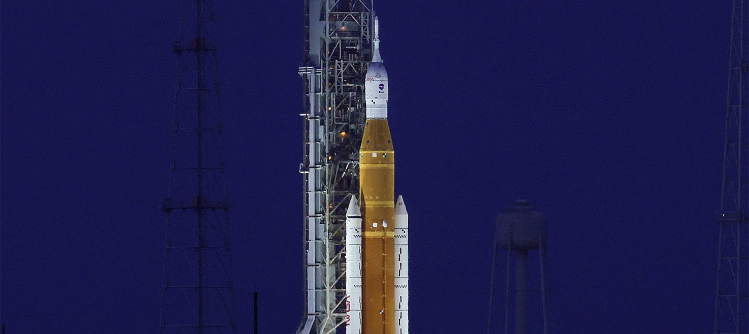 NASA признала, что ее ракета для полетов на Луну «неприемлемо дорога» — на нее уже потратили миллиарды долларов NASA признала, что ее ракета для полетов на Луну «неприемлемо дорога» — на нее уже потратили миллиарды долларов