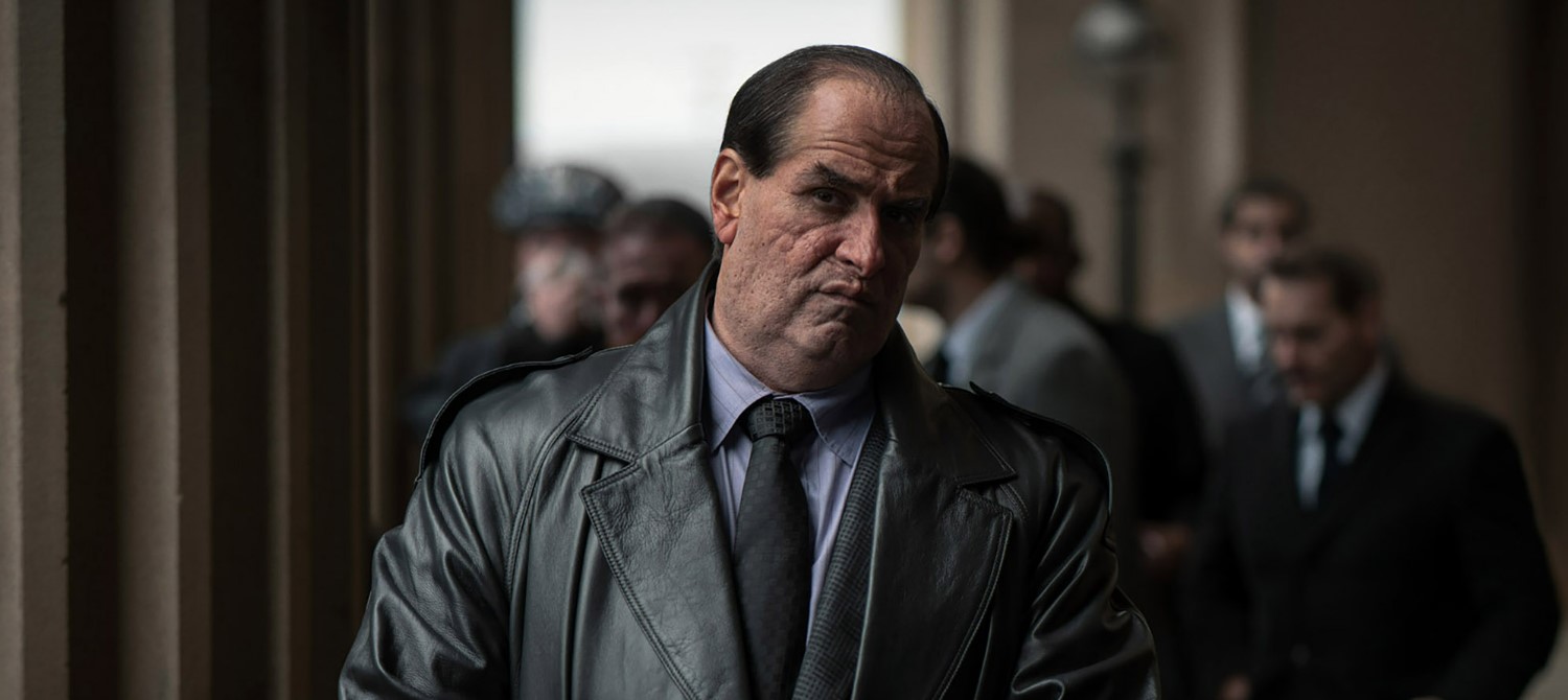 Сериал «Пингвин» перенесли на осень 2024 года