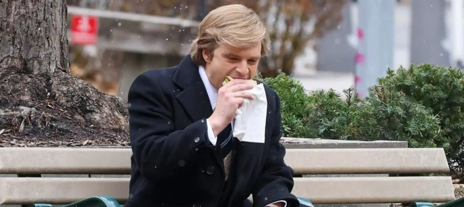 Первый взгляд на Себастиана Стэна в образе Дональда Трампа в фильме The Apprentice Первый взгляд на Себастиана Стэна в образе Дональда Трампа в фильме The Apprentice