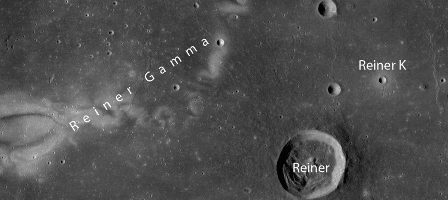 На Луне обнаружены валуны, покрытые странной пылью