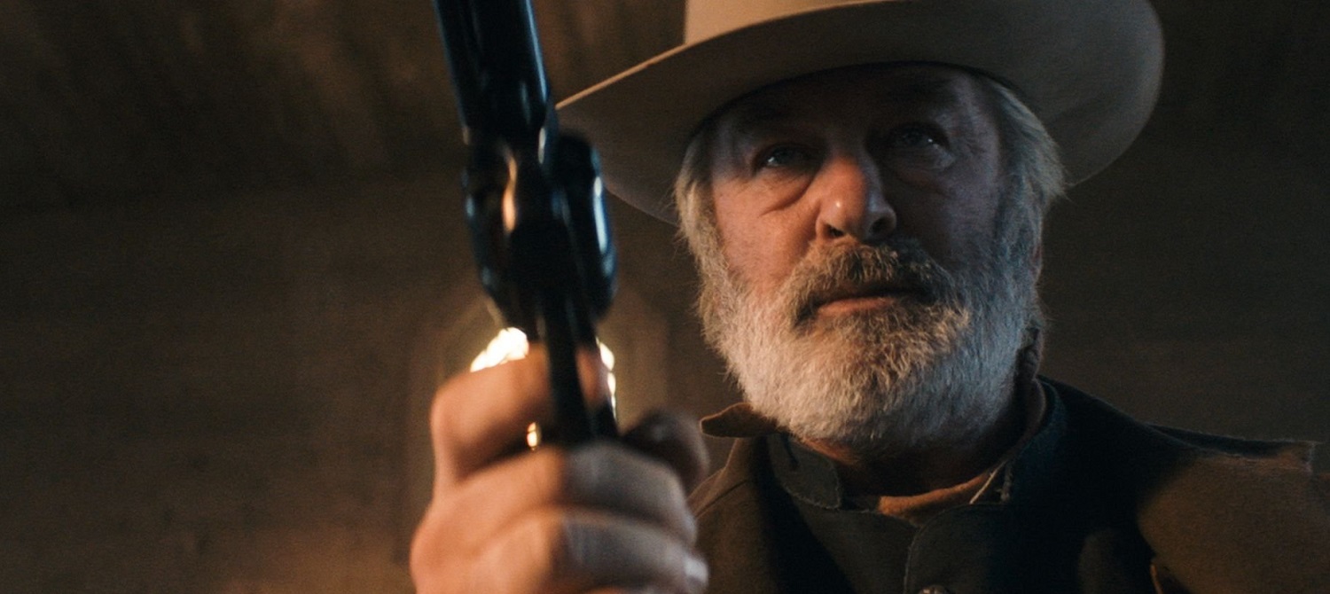 Суд над Алеком Болдуином начнется 1 февраля, актер настаивает на ускоренной процедуре