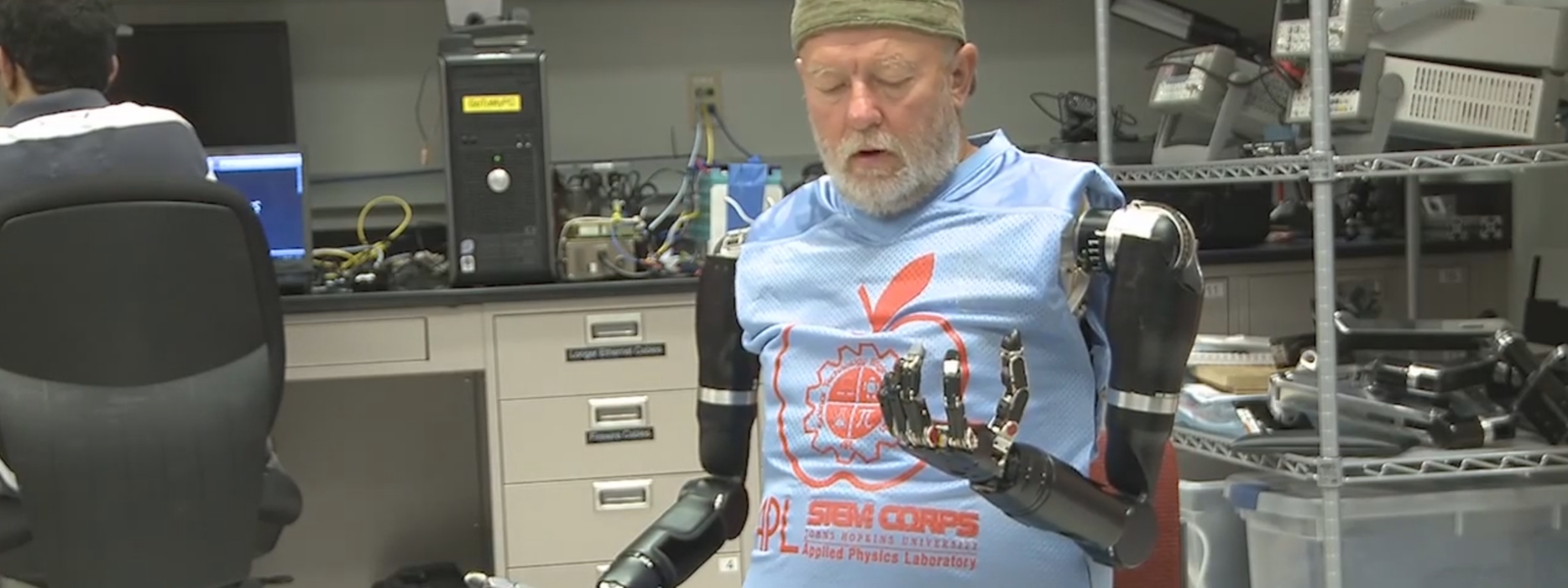 Будущее вместо настоящего. Гамбург экогород. Человечество будущего арт. Будущее вместо настоящего. Технологии виртуальной и дополненной реальности.