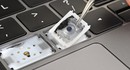 Вскрытие обновленного MacBook Pro — как Apple пытается исправить клавиатуру