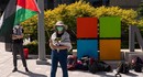 Полиция арестовала 18 сотрудников Microsoft во время протестов против сотрудничества компании с израильскими военными