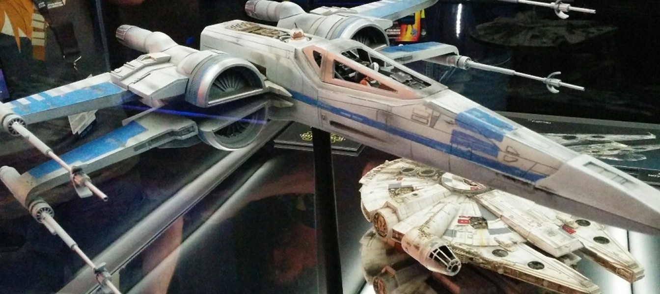 Выставка экспонатов Star Wars: The Force Awakens