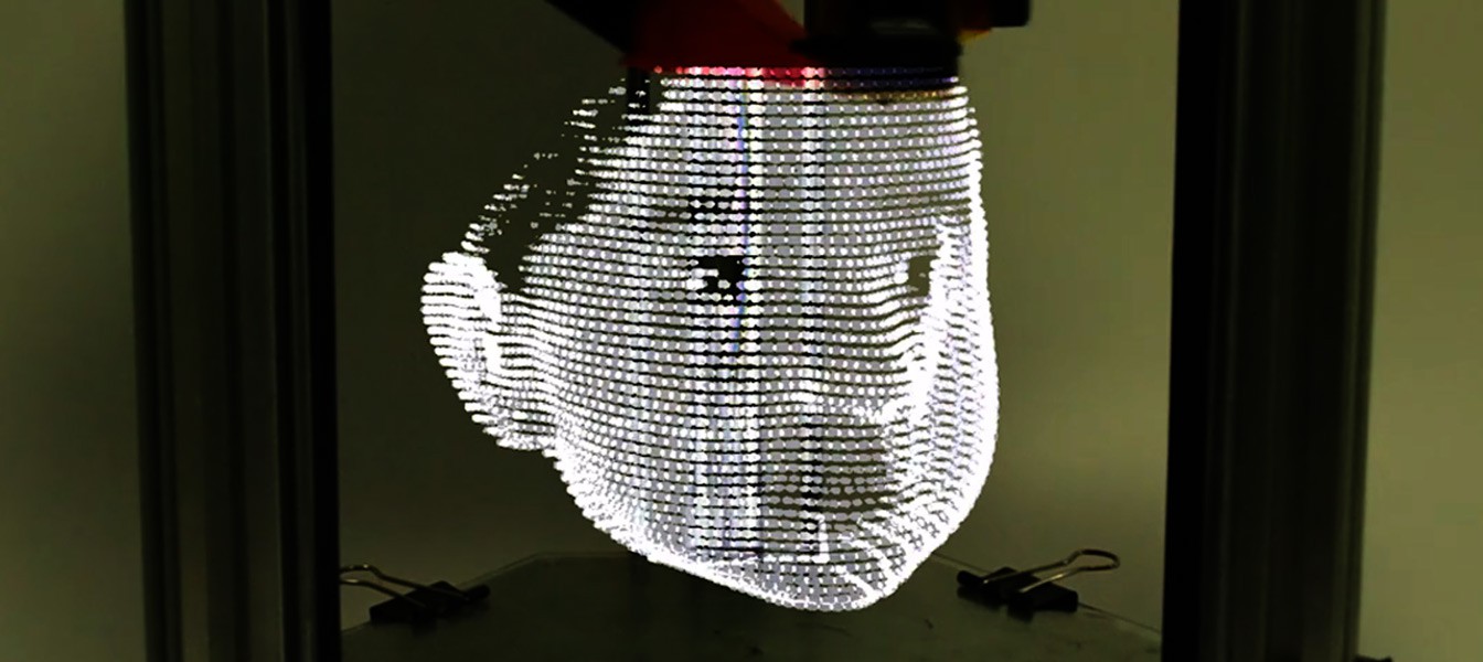 3D принтер печатает светом