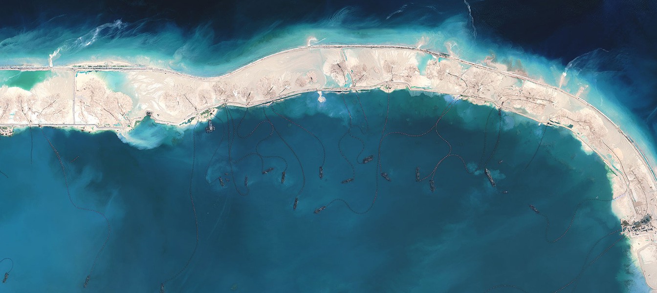 Почему так много стран строят взлетно-посадочные полосы на этих удаленных островах