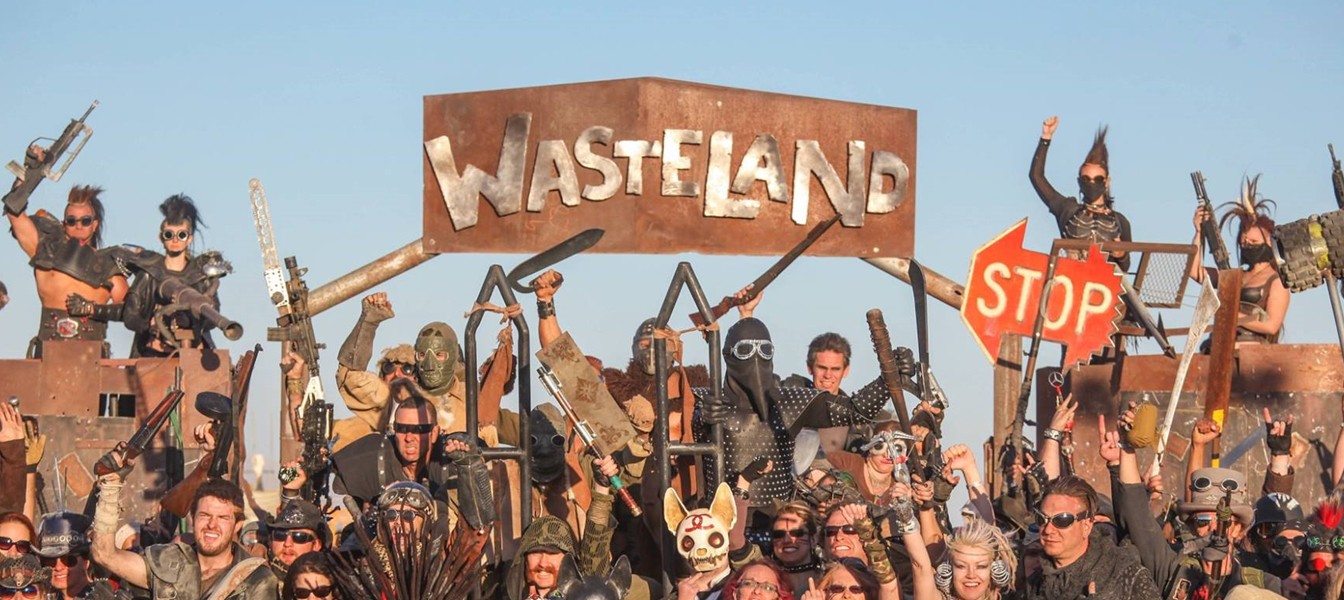 Wasteland Weekend в пустыне Мохаве