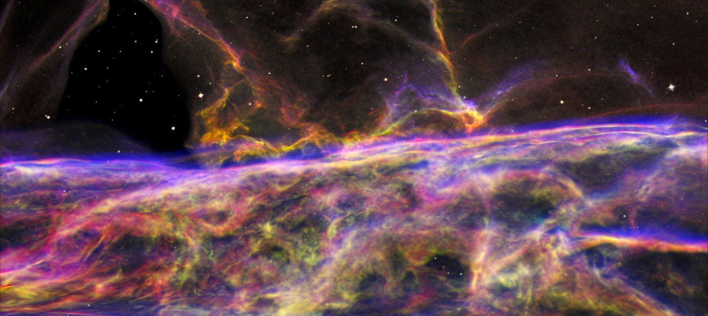 Туманность Вуали в объективе телескопа Hubble