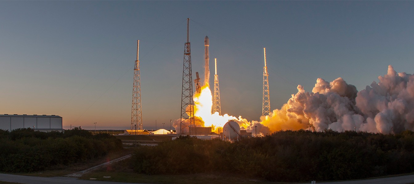 Посадка, падение и взрыв ракеты SpaceX на робо-барже