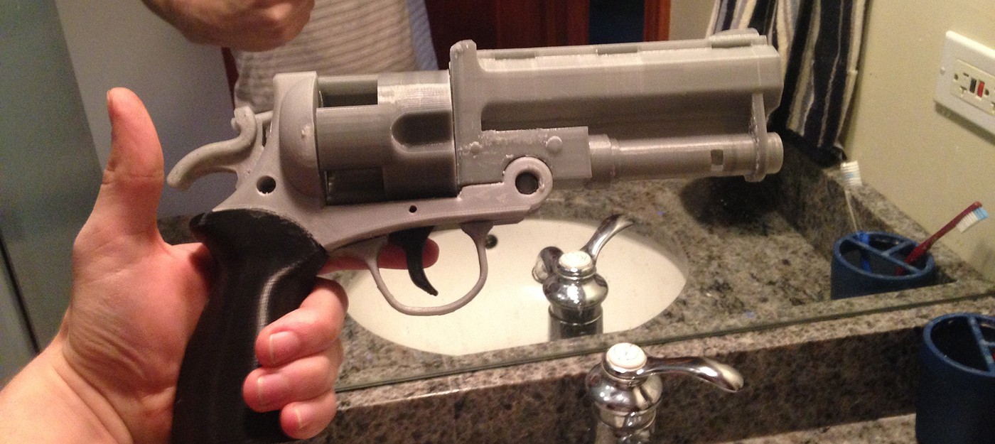 Напечатанный на 3D-принтере револьвер с патронами обнаружен в аэропорту США