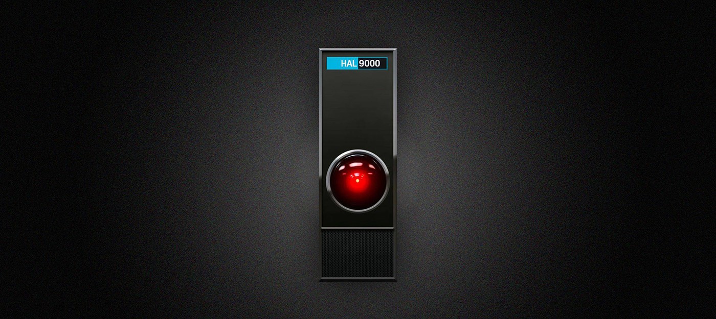 Адам Сэвидж и Питер Джексон изучают "глаз" HAL 9000