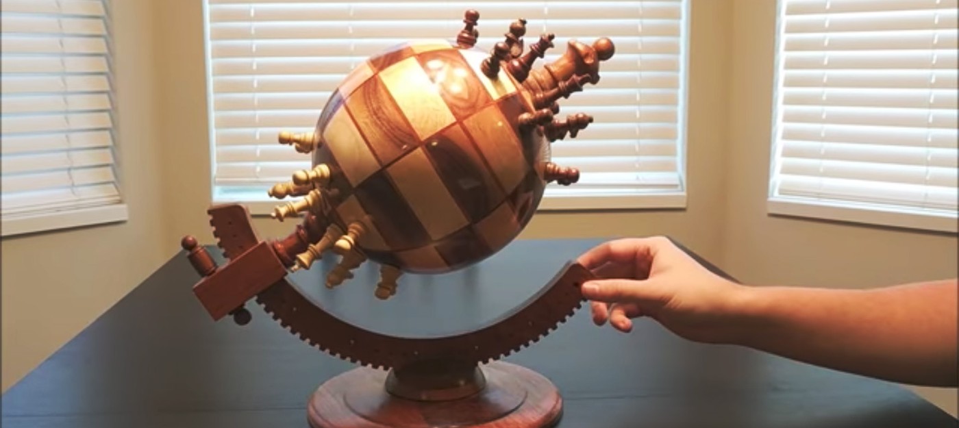 Умелец создал реальные сферические шахматы