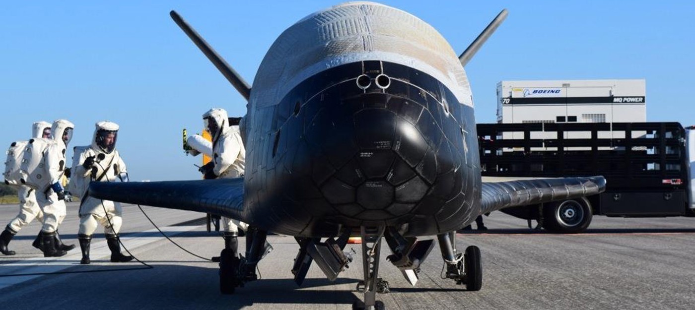 ВВС США посадили секретный мини-шатл после двух лет на орбите