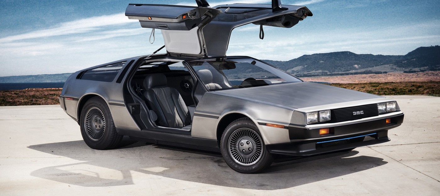 Фанат "Назад в будущее" разогнал DeLorean до 88 миль в час