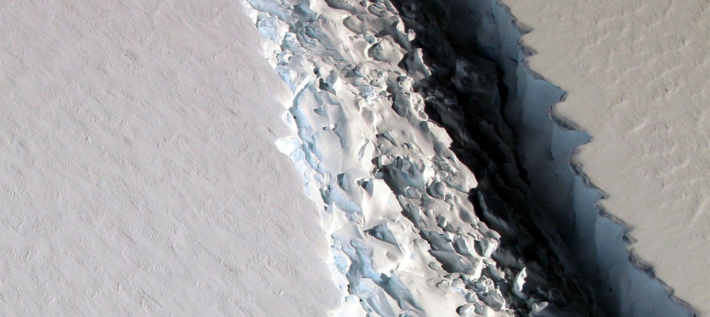 От Антарктиды оторвался айсберг на триллион тонн