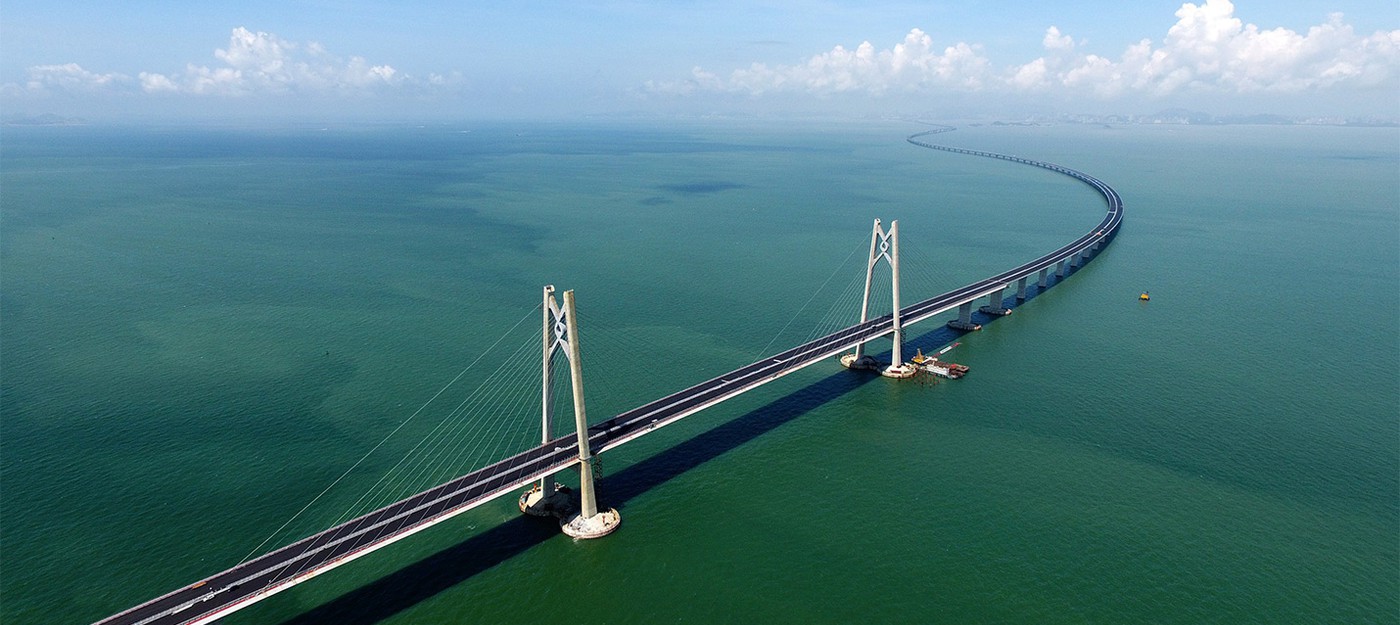 Китай открывает самый длинный в мире морской мост