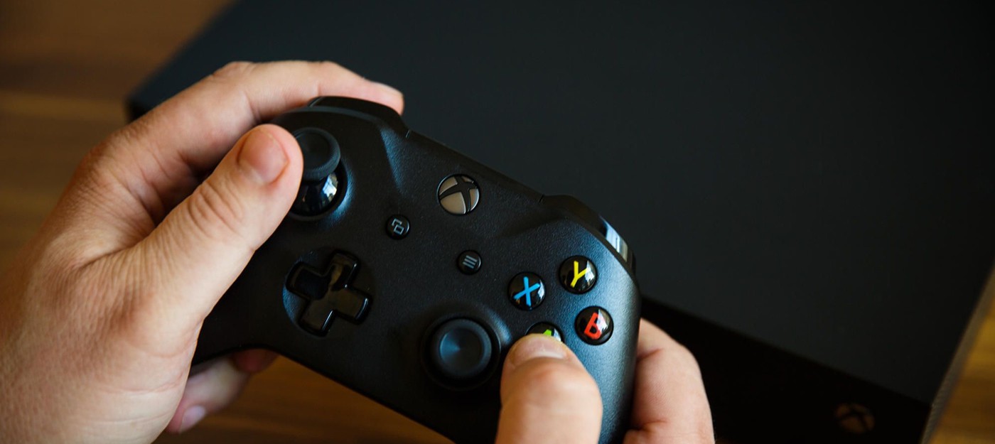 Фил Спенсер: "Команда Xbox One X работает над новой консолью, облачные сервисы не заменят приставку в гостиной"