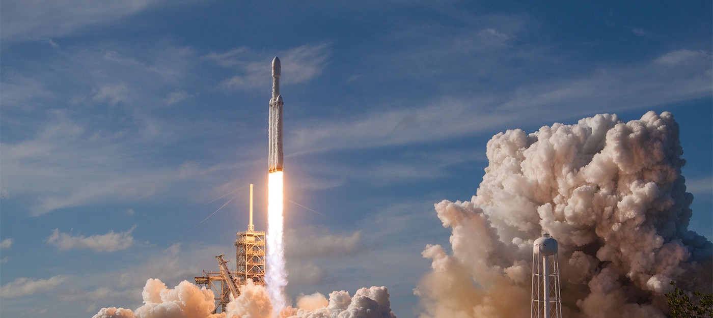 SpaceX отправит военный спутник на Falcon Heavy в 2020 году