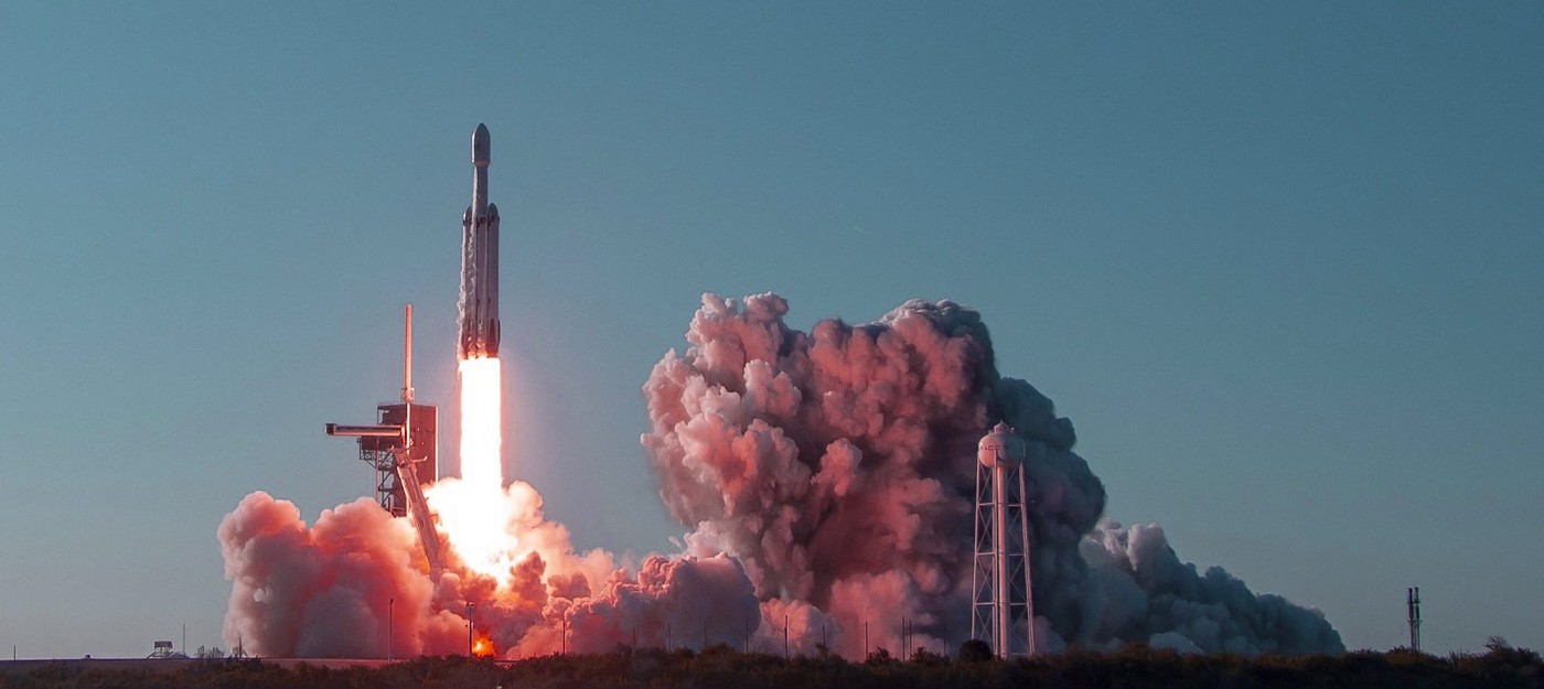 SpaceX потеряла в море центральную ступень ракеты Falcon Heavy