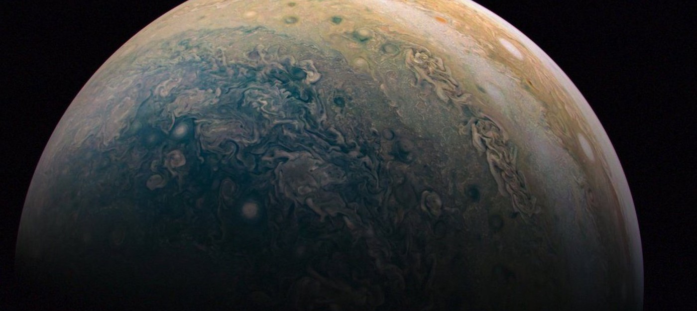 Астроном заснял падение астероида на Юпитер