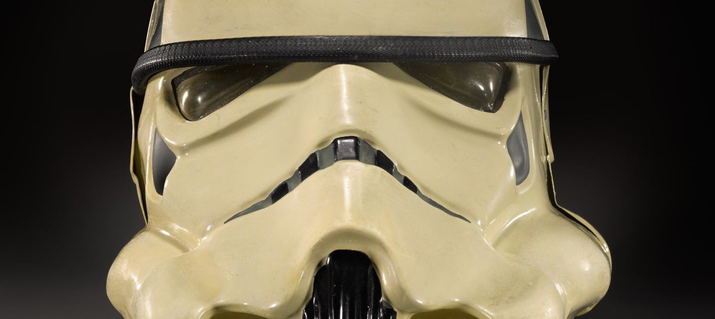 Прототип шлемов штурмовика и C-3PO из "Звездных Войн" выставили на аукцион
