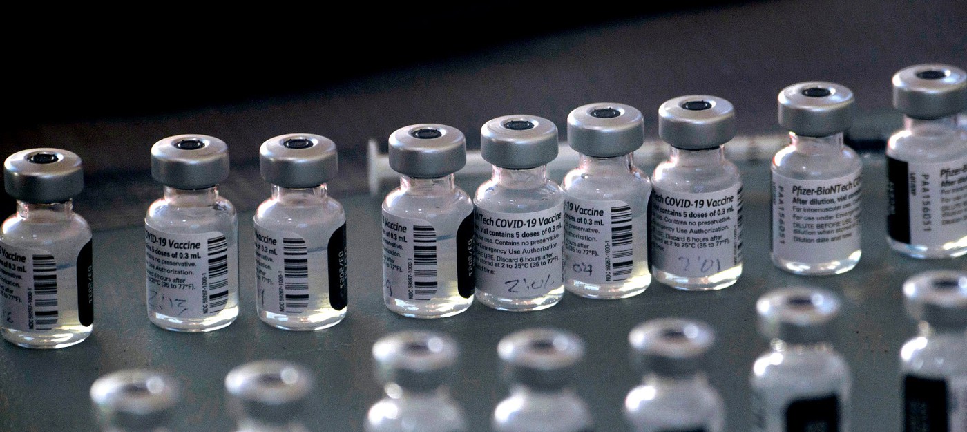 Русских и китайских хакеров обвинили в краже европейских данных о вакцине от коронавируса