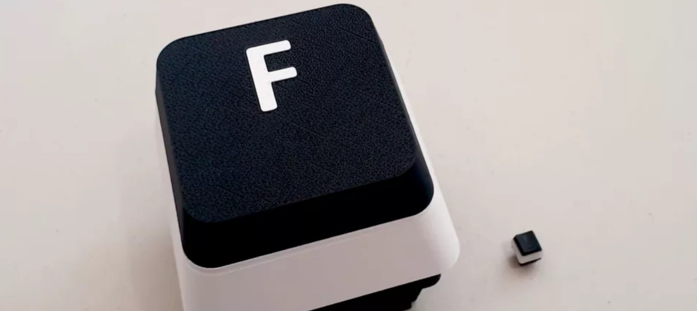 Реддитор создал большую кнопку F, чтобы отдавать честь с ещё большим уважением