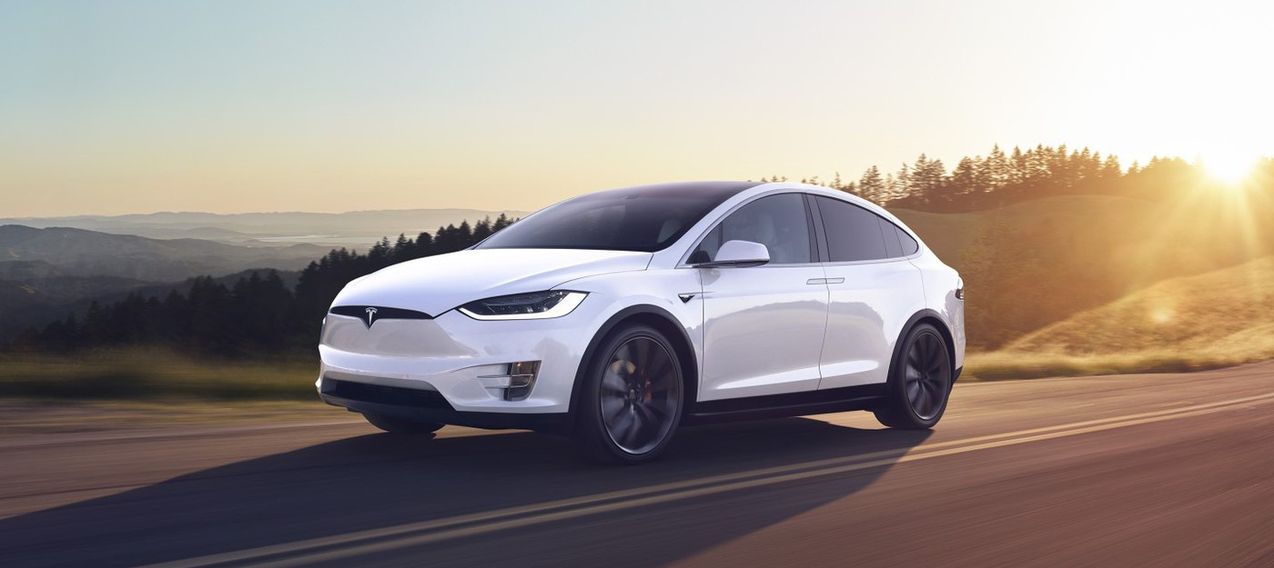 Tesla доставила почти миллион автомобилей в 2021 году