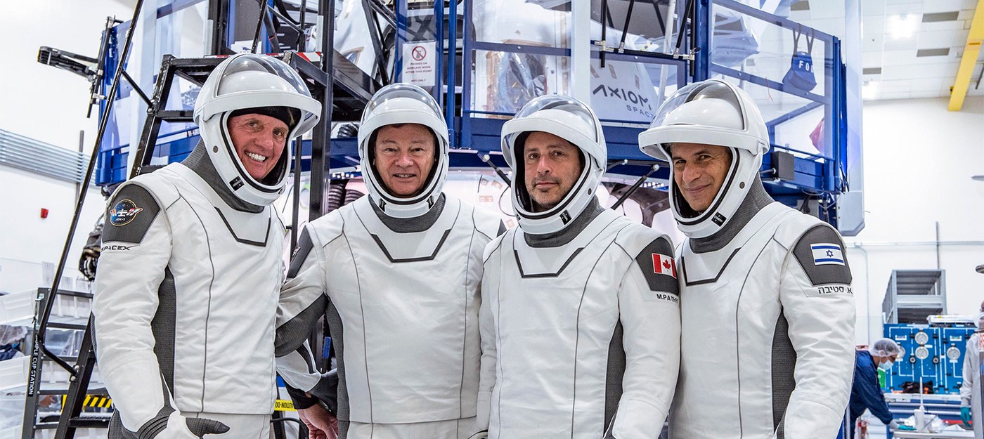 Прямой эфир с запуска полностью частного экипажа на МКС на борту SpaceX Crew Dragon