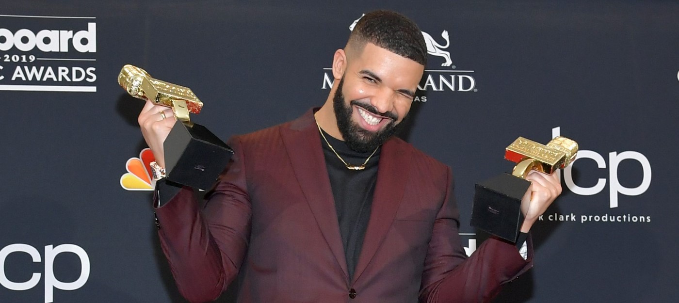 Рэпперу Drake подарили PC за $8000, чтобы он играл в казино в браузере