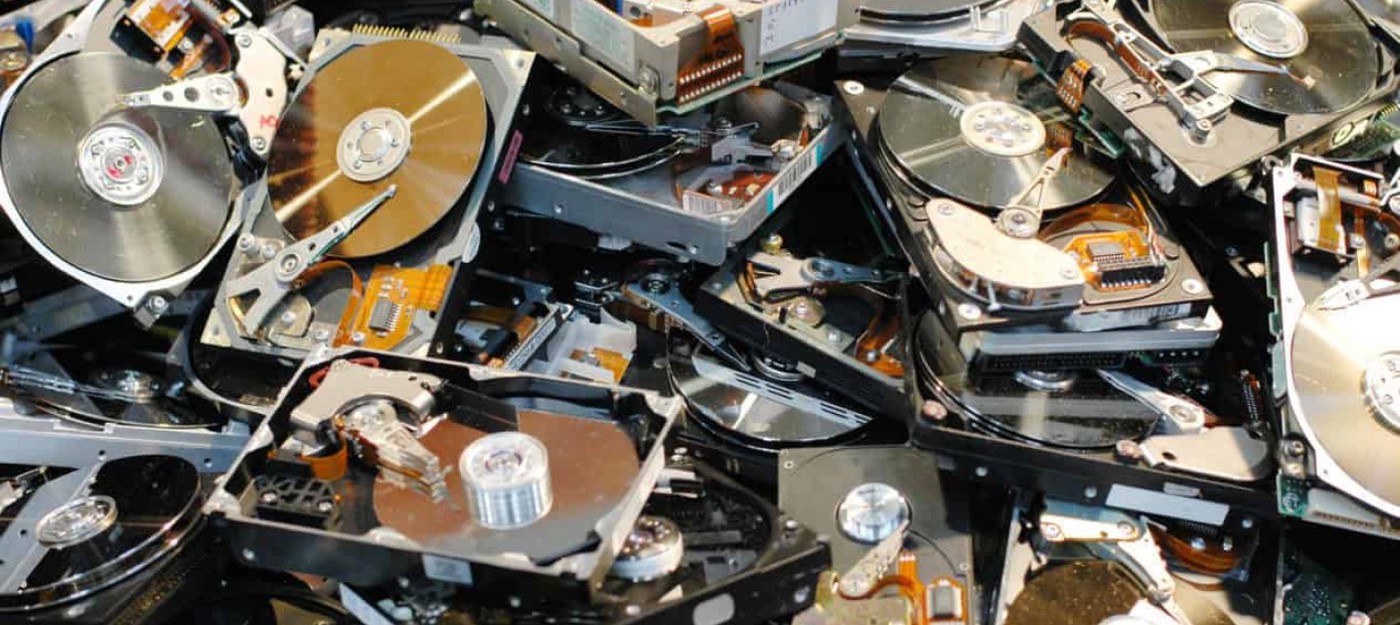 Поставки жестких дисков во втором квартале года опустились до 45 млн единиц — на 33% меньше, чем годом ранее