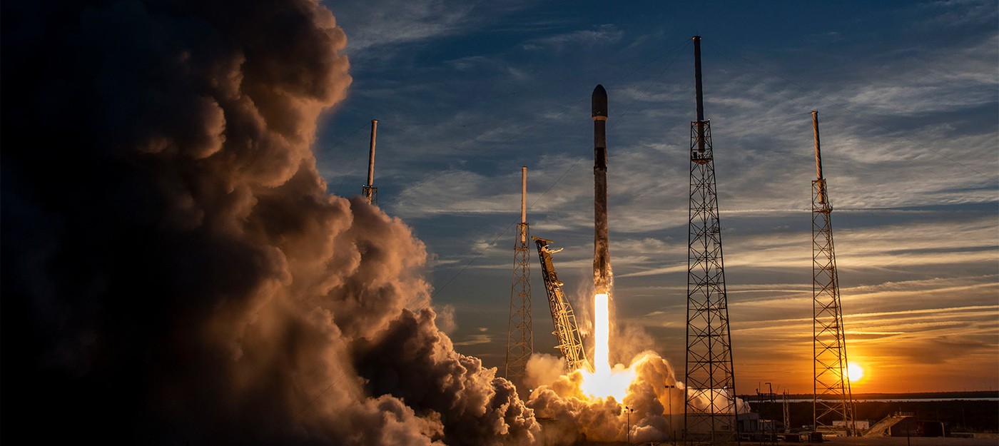 SpaceX запустила новые "мини"-спутники Starlink V2 на орбиту